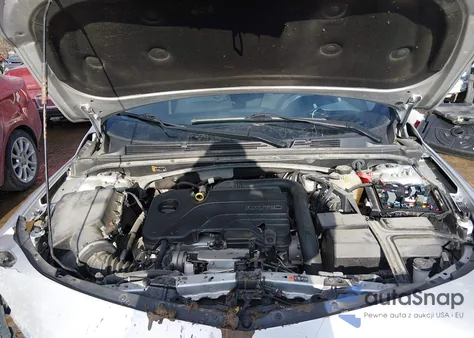 2022 Chevrolet Malibu Fwd Lt из США, поврежденный, VIN 1G1ZD5ST6NF121127